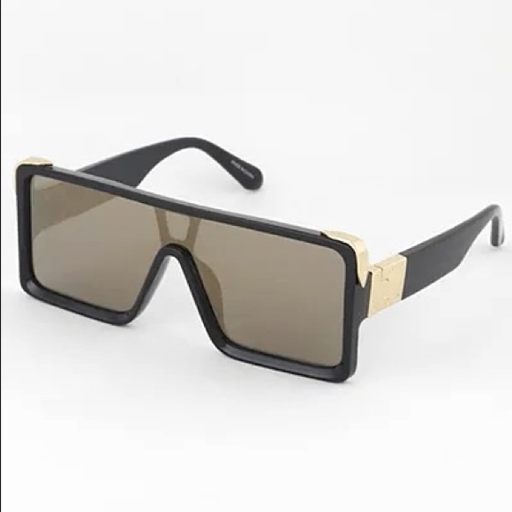 Infinite Frame Shield Sunglasses • Black Frame/Gold Lenses